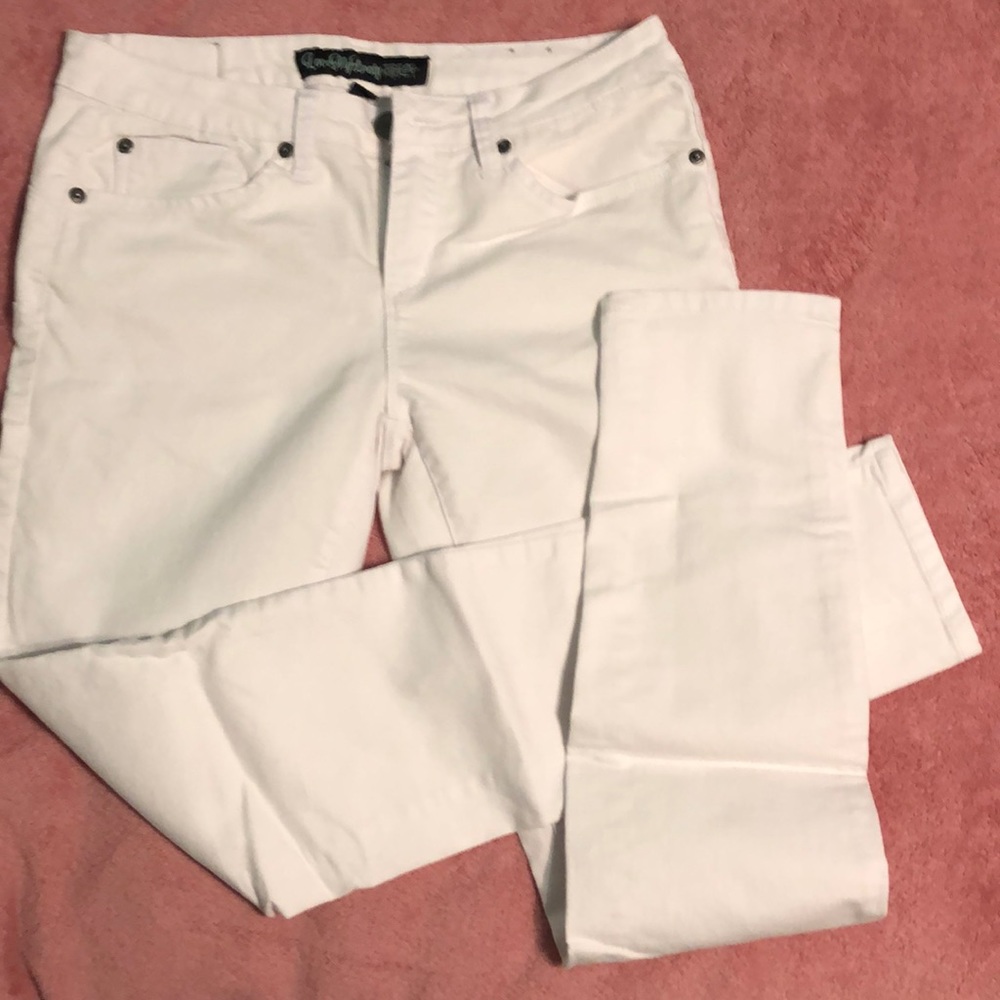 White casual skinny jeans